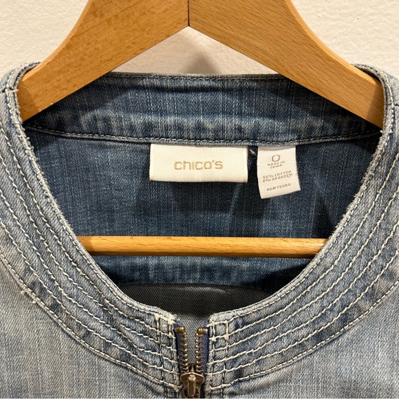 Chicos Denim Full Zip Jacket Blue Light Wash Long Sleeve Womens Size 0 US Medium - Picture 7 of 7